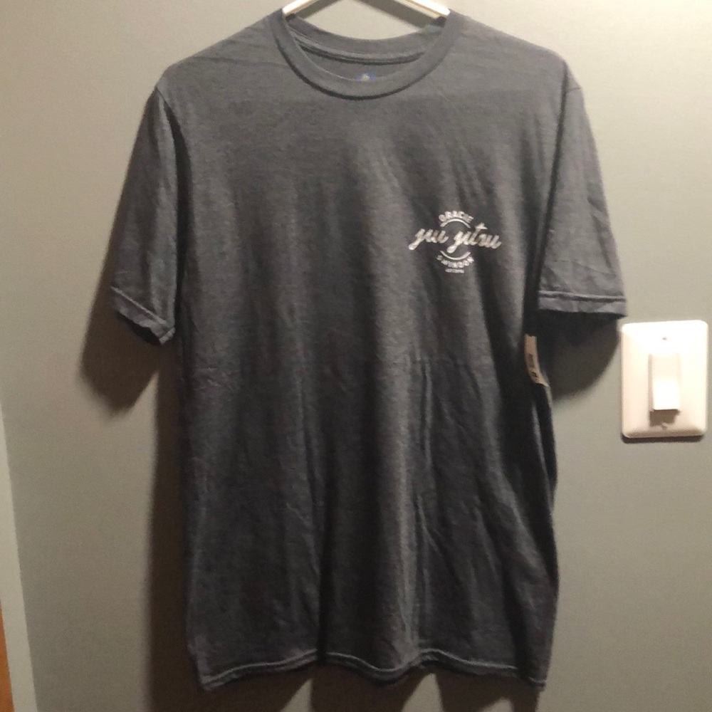 BRAND NEW WOMAN’S T-SHIRT SIZE MEDIUM! NWT! SMOKE FREE HOME!